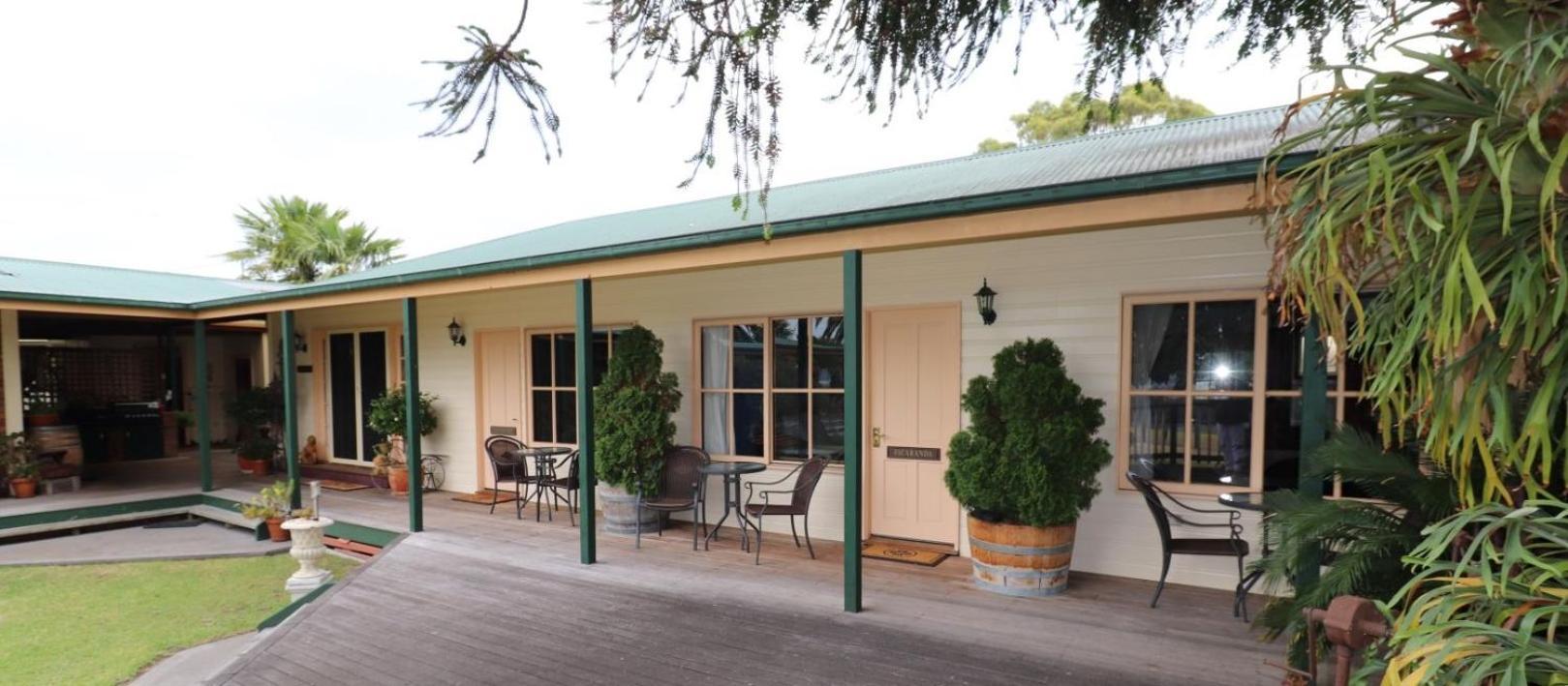 Snowy River Homestead Newmerella Bagian luar foto